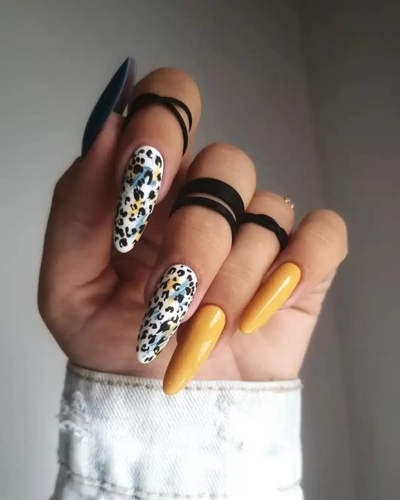 33+ Creative Cheetah Nail Designs 2023