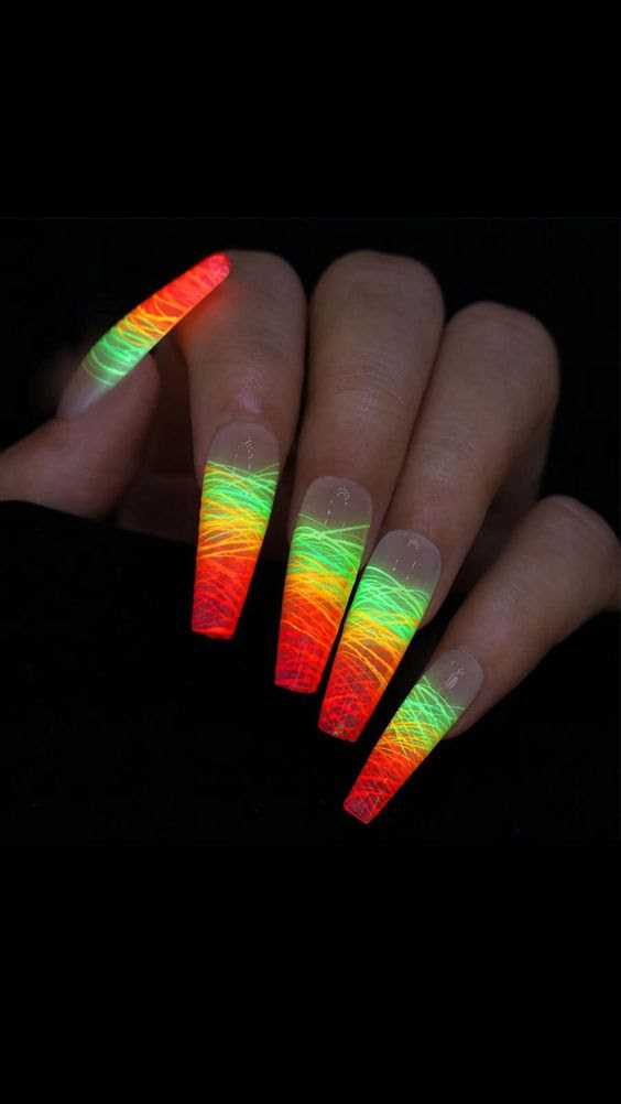 Funky Winter Nails 2023-2024: 17 Creative Ideas