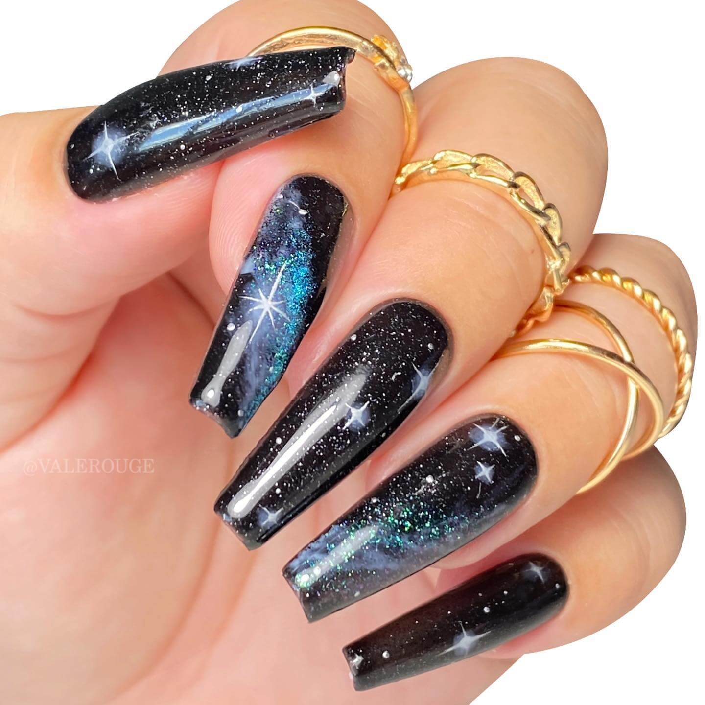 30 Incredibly Breathtaking Galaxy Nails That Take Your Manicure Up A Notch - 233