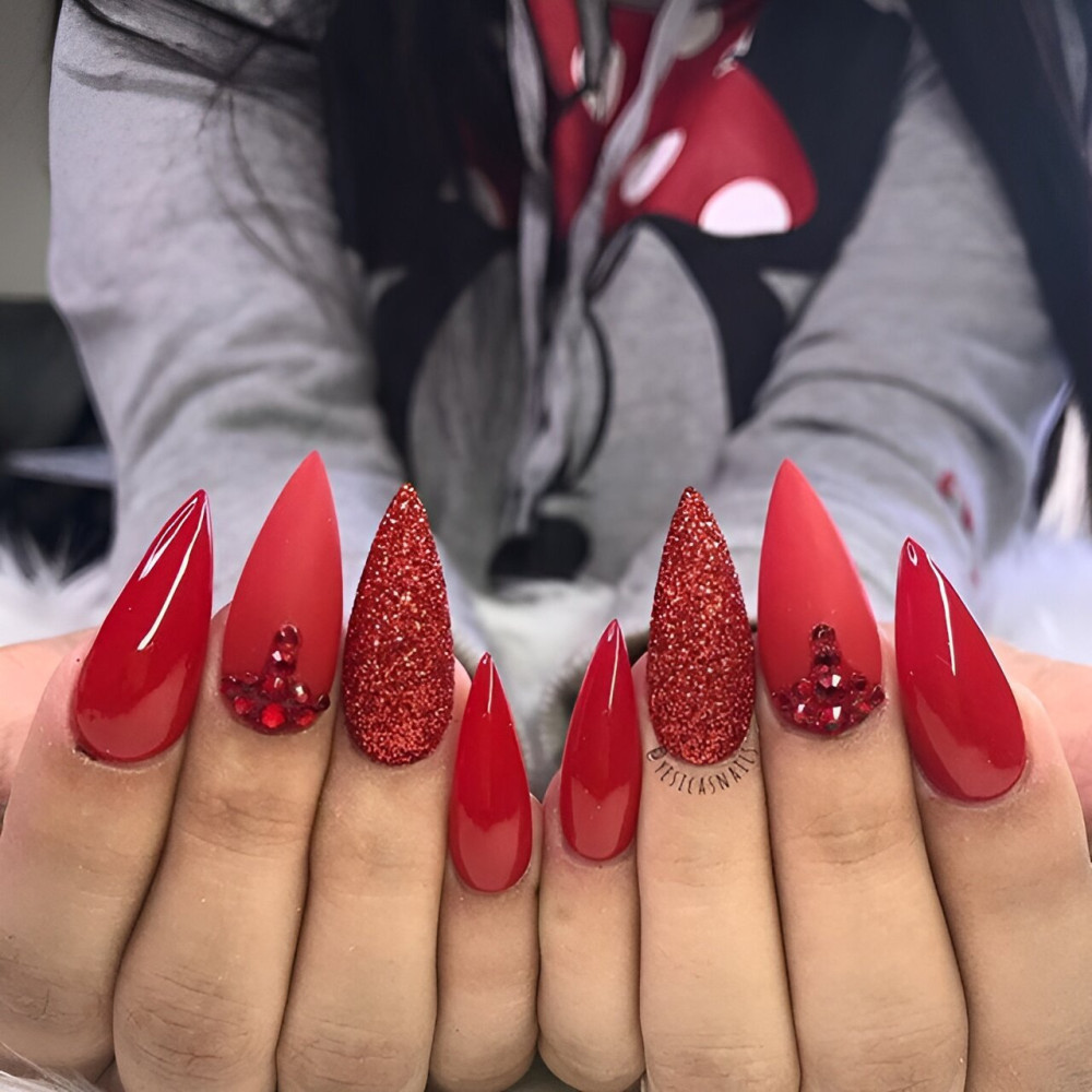 30 Unforgettable Red Manicure Ideas To Slay Your 2023 - 225