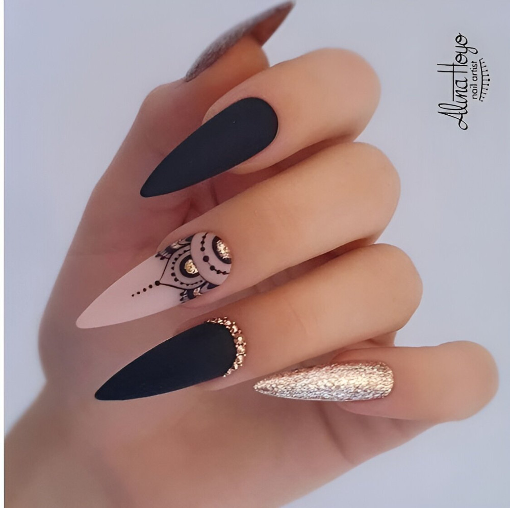 35 Breathtaking Nail Design Ideas For The Perfect Manicure - 253