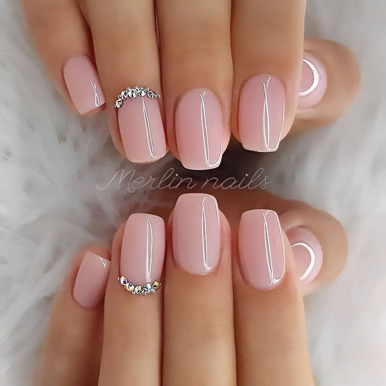 Glam Short Nails